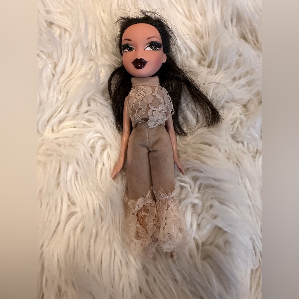 Bratz Holiday Katia redressed